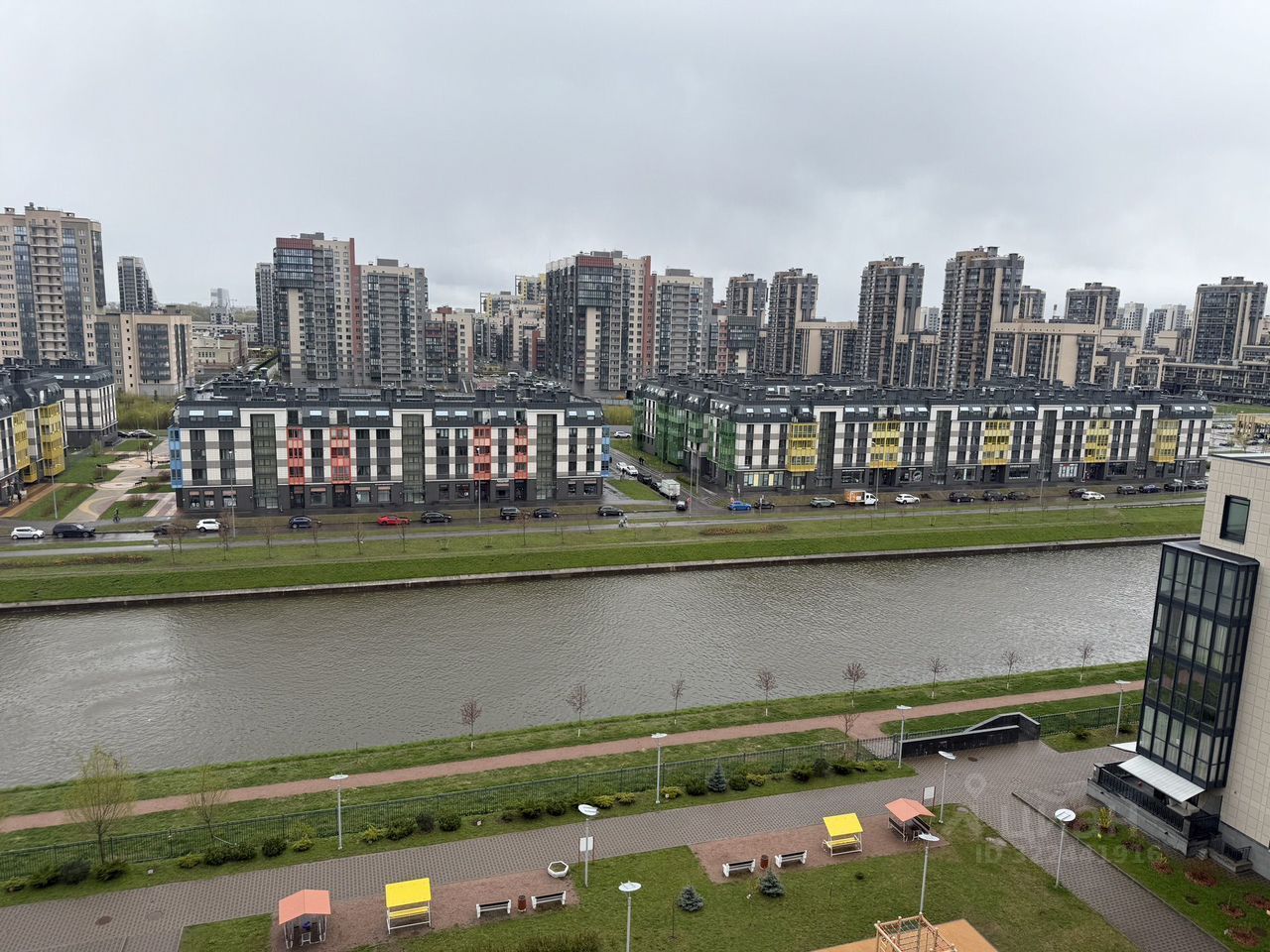 Продажа 2-комн квартиры на вторичном рынке проспект Героев, 32