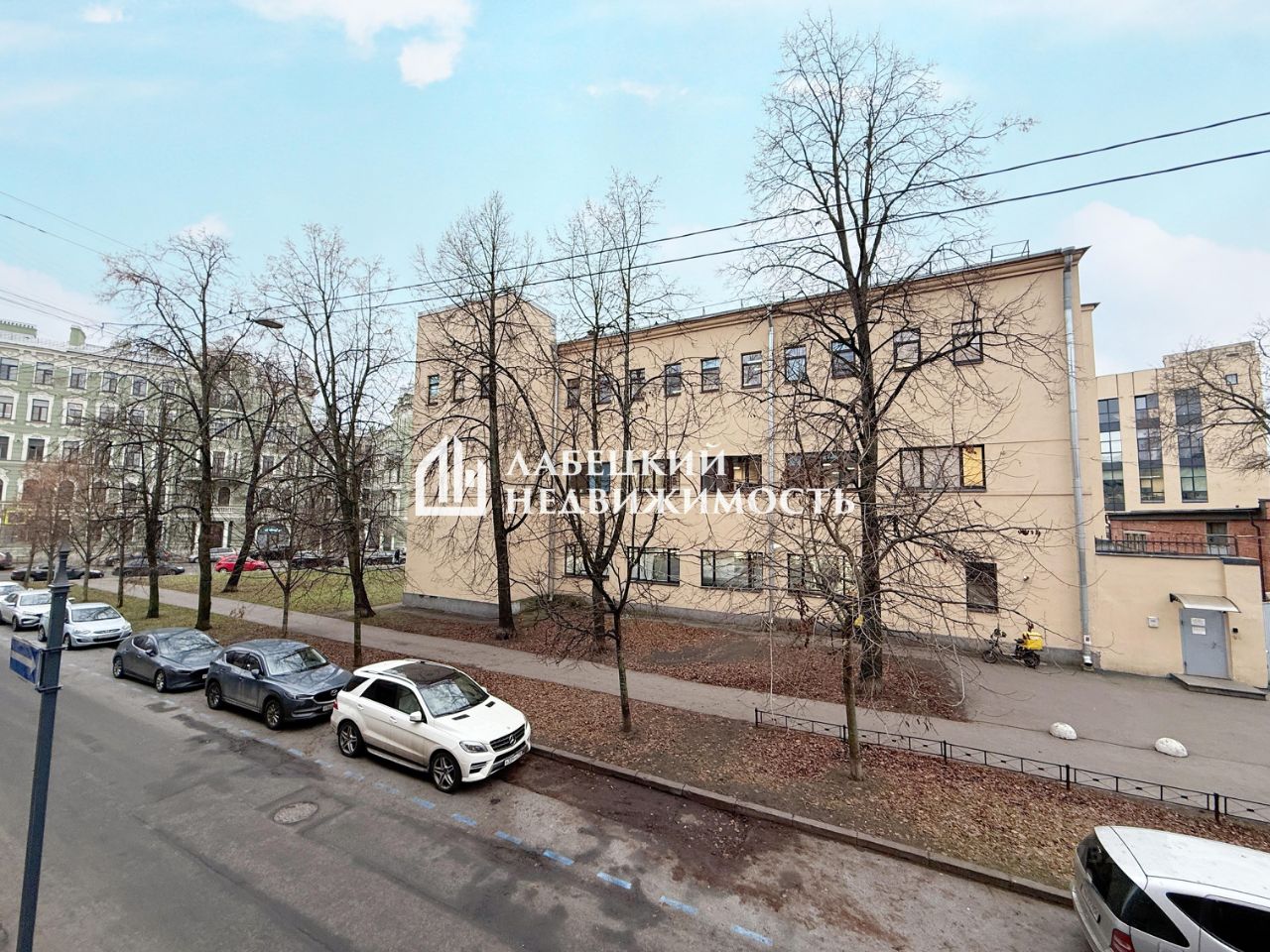 Продажа 2-комн квартиры на вторичном рынке Матвеевский переулок, 2в