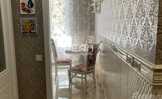 Продажа 2-комн квартиры на вторичном рынке улица Бабушкина,  д. 82 к3