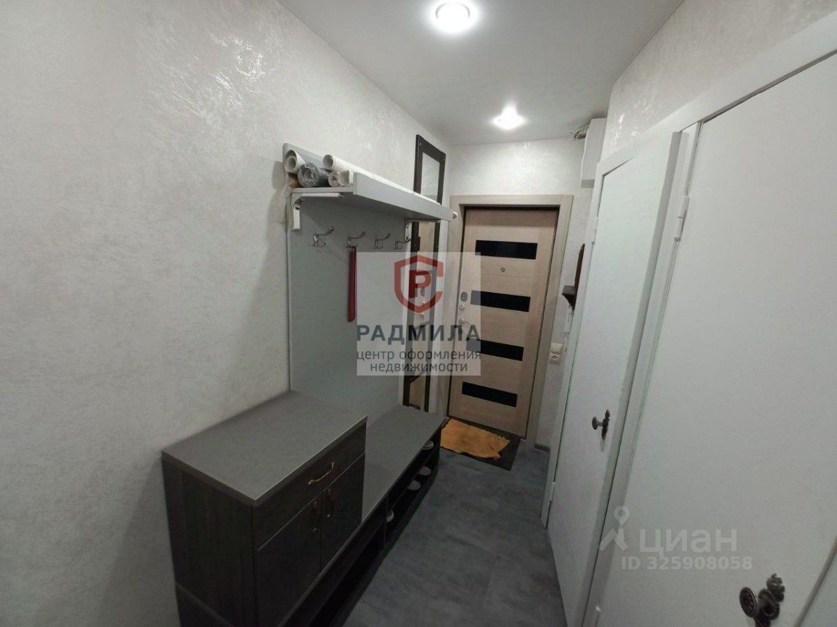 Продажа 2-комн квартиры на вторичном рынке пос. Лесхоза, улица Базисный Питомник,  д. 6