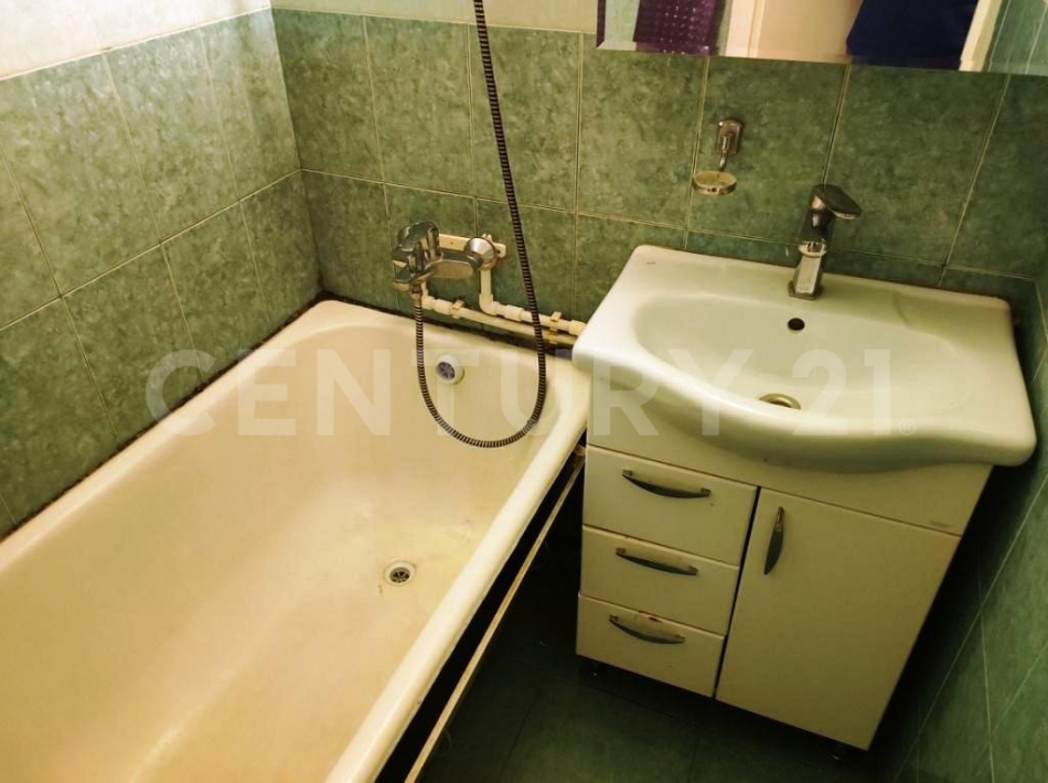 Продажа 2-комн квартиры на вторичном рынке Байкальская ул., 38, к 3