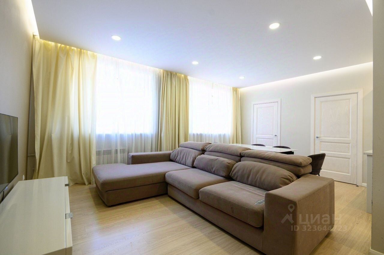 Продажа 2-комн квартиры на вторичном рынке д. Юкки, улица Тенистая, 7