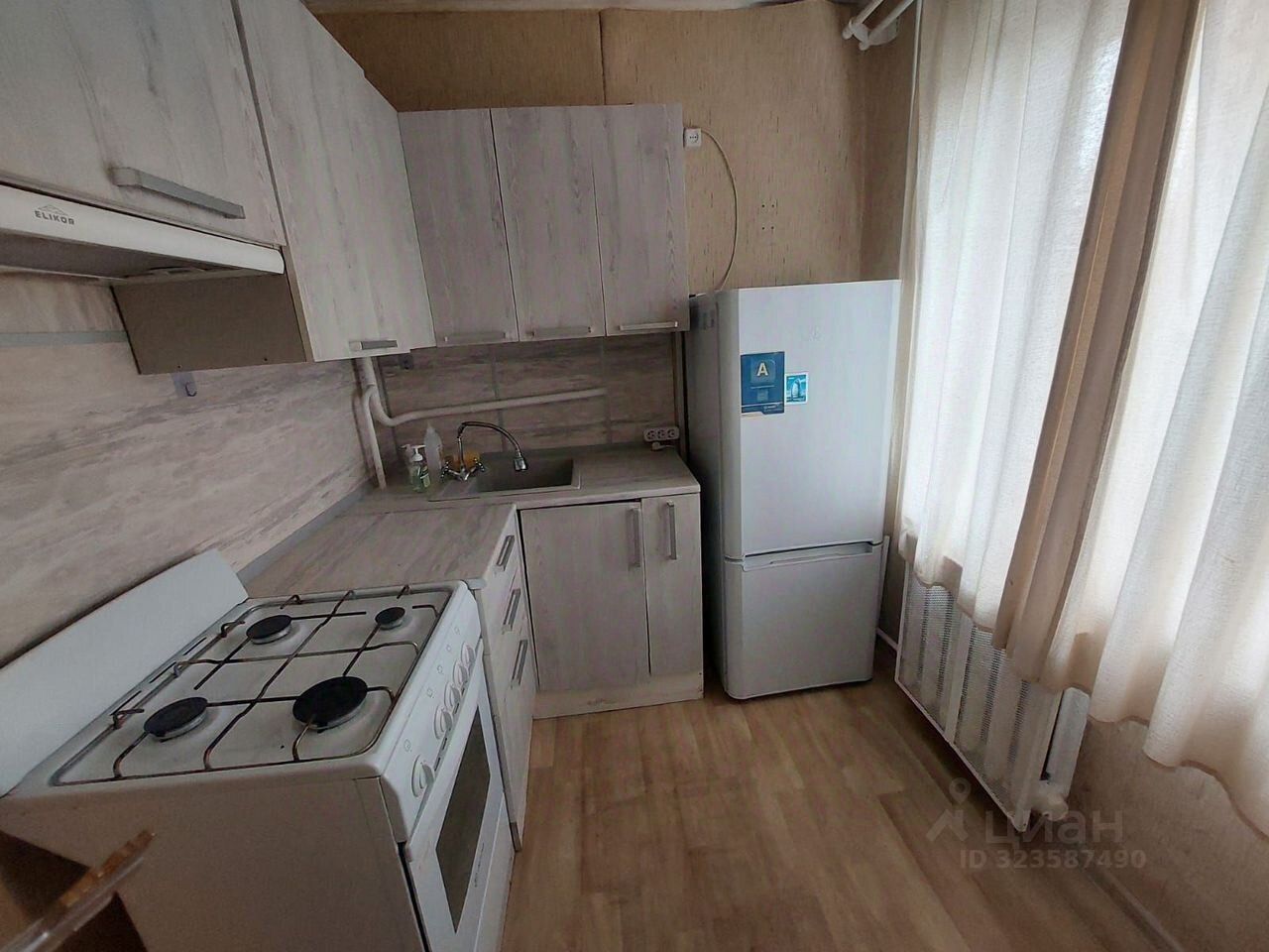 Продажа 2-комн квартиры на вторичном рынке Луга, проспект Урицкого, 72