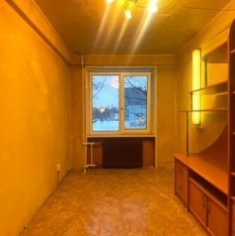 Продажа 3-комн квартиры на вторичном рынке Дыбенко ул,  д. 36,  к. 3