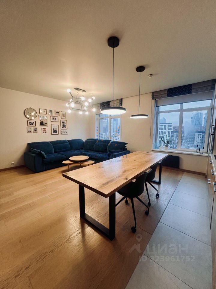 Продажа 4-комн квартиры на вторичном рынке Большая Филевская улица, 4