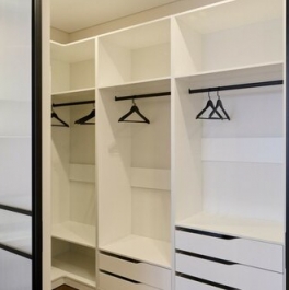 Продажа 2-комн квартиры на вторичном рынке Космодамианская наб,  д. 4/22Б