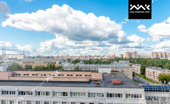 Продажа 3-комн квартиры на вторичном рынке Белоостровская улица,  д. 28