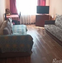 Продажа 3-комн квартиры на вторичном рынке Мельниково, улица Калинина,  д. 10