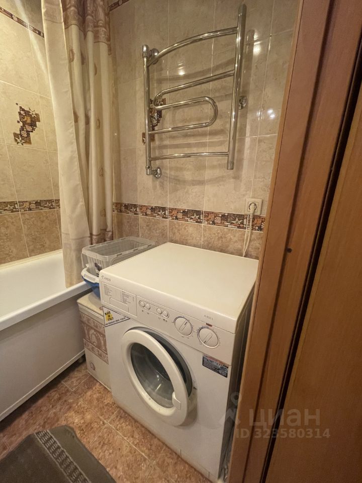 Аренда 2-комн квартиры на вторичном рынке Ореховый бульвар, 29/49