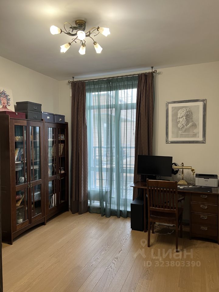 Продажа 2-комн квартиры на вторичном рынке Лахта тер., улица Новая, 51к1