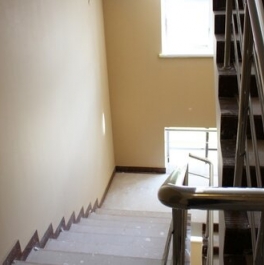 Продажа 2-комн квартиры на вторичном рынке Наставнический переулок,  д. 3