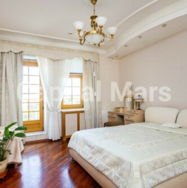 Аренда 4-комн квартиры на вторичном рынке улица Покровка,  д. 11