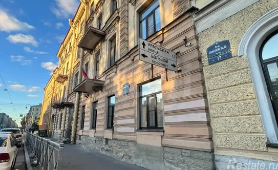 Продажа 1-комн квартиры на вторичном рынке линия 8-я В.О.,  д. 19