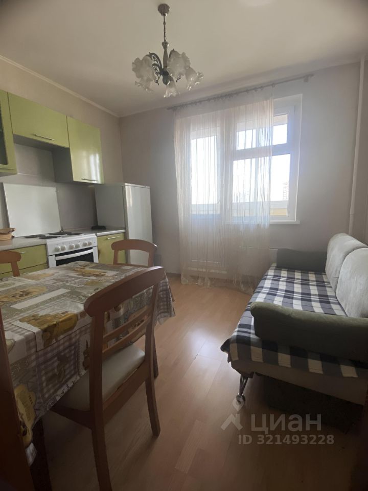 Аренда 1-комн квартиры на вторичном рынке Химки, Совхозная улица, 14