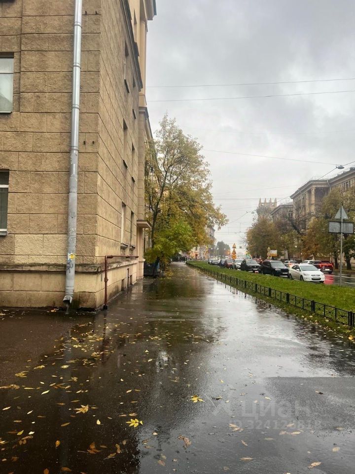 Продажа 2-комн квартиры на вторичном рынке улица Зайцева,  д. 3