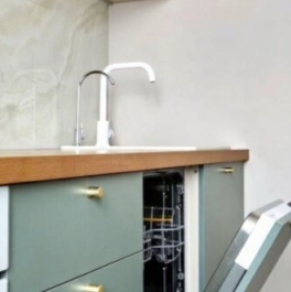 Продажа 2-комн квартиры на вторичном рынке Планерная улица,  д. 19 к1