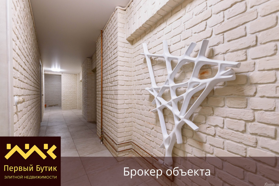 Продажа 4-комн квартиры на вторичном рынке Кутузова наб,  д. 32