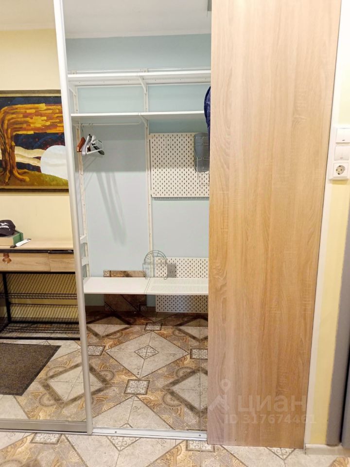 Аренда 2-комн квартиры на вторичном рынке улица Кустодиева, 4К2