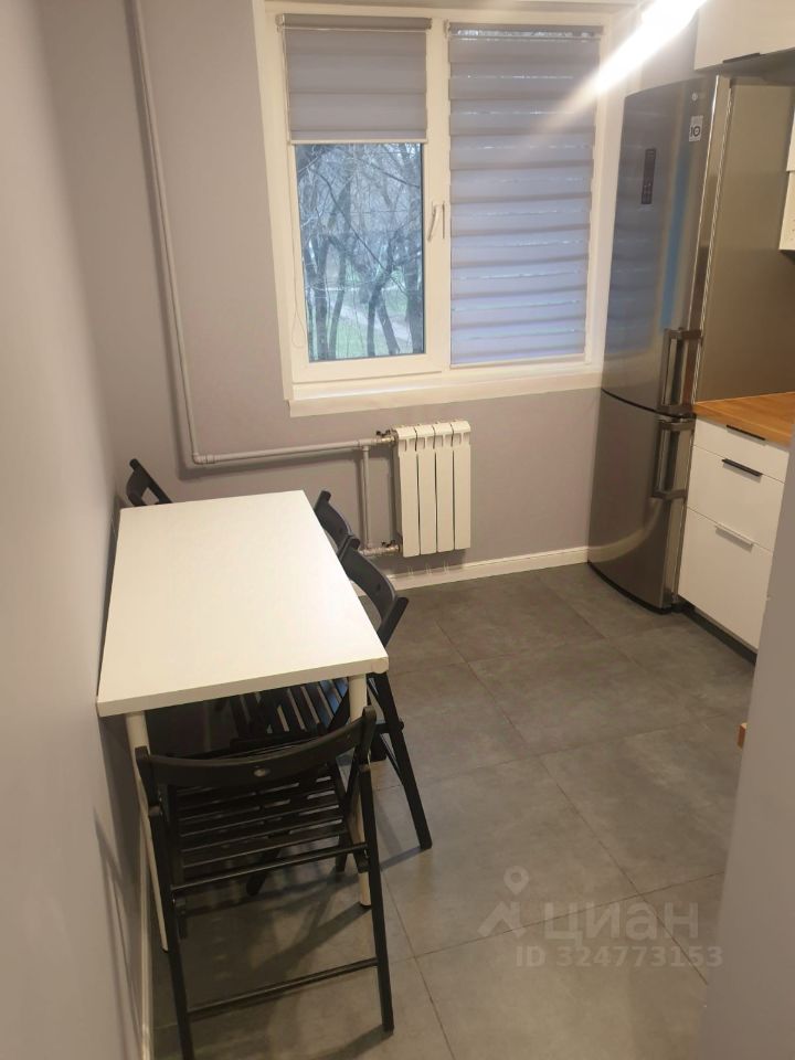 Продажа 2-комн квартиры на вторичном рынке улица Лескова, 28к1