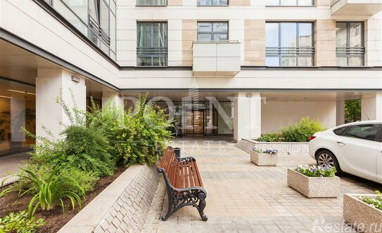 Продажа 3-комн квартиры на вторичном рынке Казарменный пер