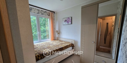 4-комн квартира ул Червонного Казачества,  д. 10