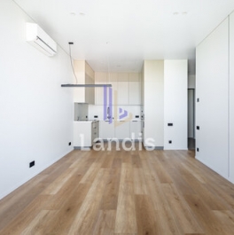 Продажа 3-комн квартиры на вторичном рынке проспект Генерала Дорохова,  д. вл1 к2