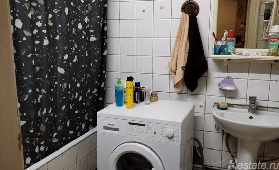 Продажа 3-комн квартиры на вторичном рынке Ярославская улица,  д. 10 к3