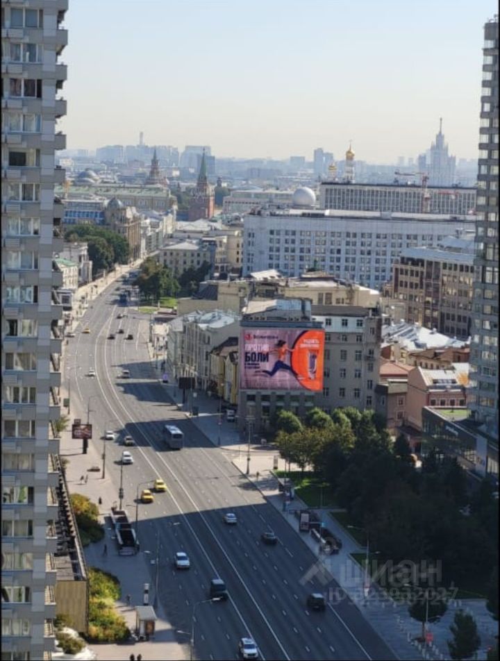 Продажа 2-комн квартиры на вторичном рынке улица Новый Арбат, 16