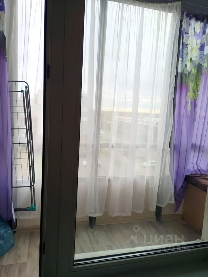 Продажа 1-комн квартиры на вторичном рынке Петергоф, улица Парковая,  д. 20
