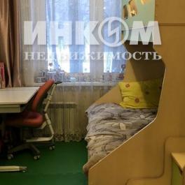 Продажа 2-комн квартиры на вторичном рынке Петрозаводская улица,  д. 15 к1