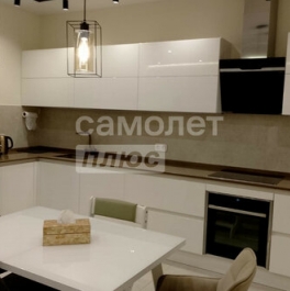 Продажа 3-комн квартиры на вторичном рынке Чонгарский б-р