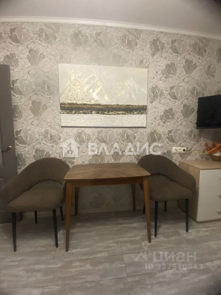 Продажа 2-комн квартиры на вторичном рынке Сабурово пгт, улица Парковая, 25