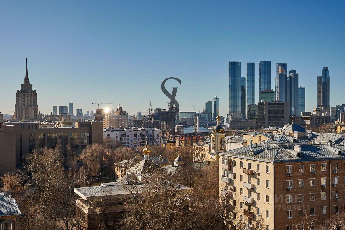 Продажа 3-комн квартиры на вторичном рынке Дружинниковская улица, 15А