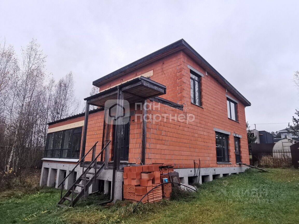 Продажа дома Кавголовское озеро кп, д. Хиттолово, улица Биатлонная,  д. 10