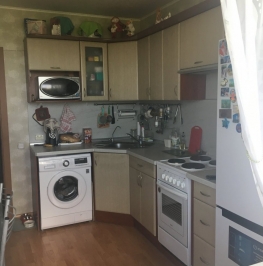 Продажа 1-комн квартиры на вторичном рынке Красное Село г., Освобождения ул. ,  д. 33,  к. 2