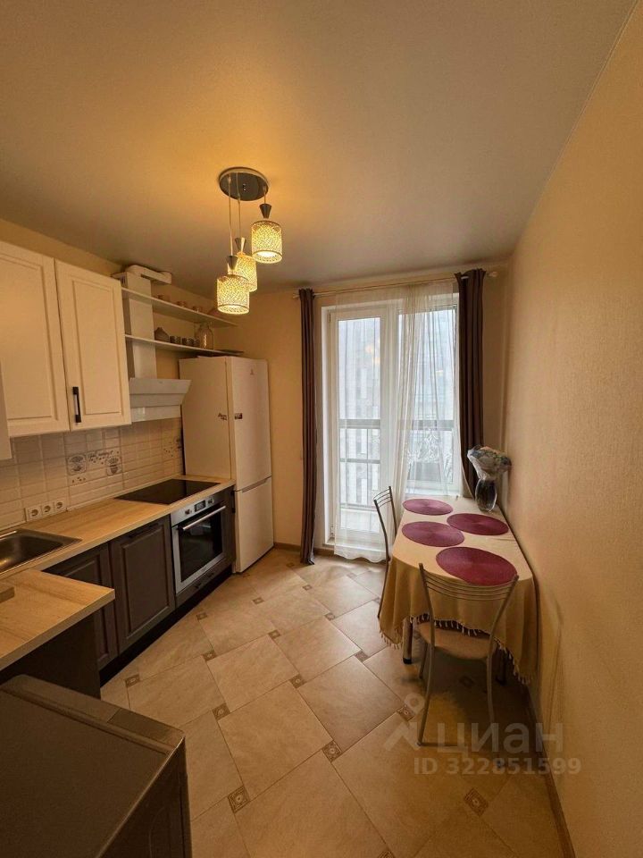 Продажа 2-комн квартиры на вторичном рынке Химки, улица Имени К.И. Вороницына, 1к2