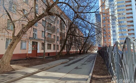 Аренда 1-комн квартиры на вторичном рынке б-р Генерала Карбышева,  д. 12