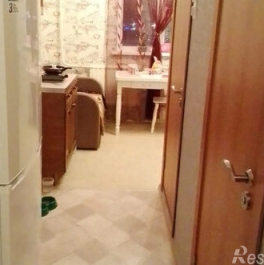 Продажа 1-комн квартиры на вторичном рынке Загребский б-р,  д. 17,  к. 3
