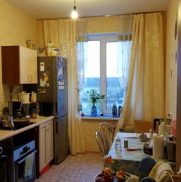 Продажа 1-комн квартиры на вторичном рынке Кировск г, Набережная ул ,  д. 17