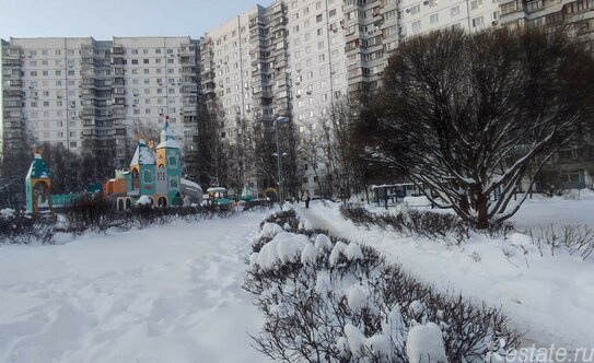 Продажа 2-комн квартиры на вторичном рынке улица Маршала Катукова,  д. 3 к1