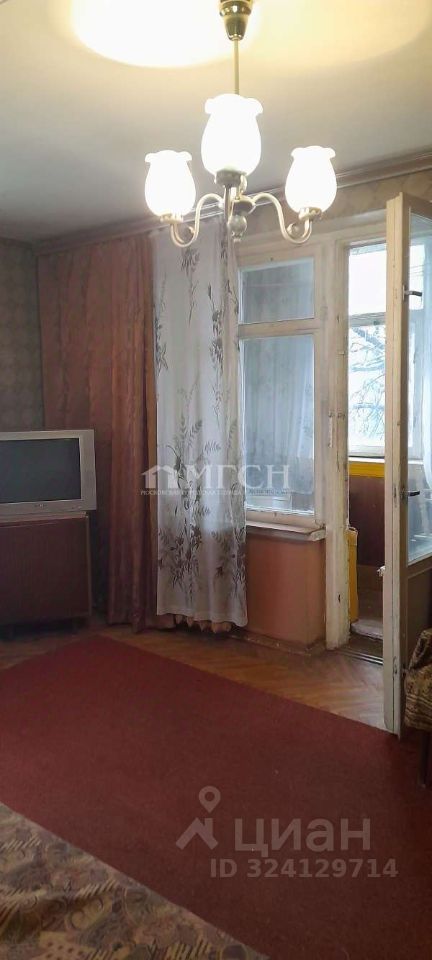 Аренда 2-комн квартиры на вторичном рынке Ереванская улица,  д. 9К2