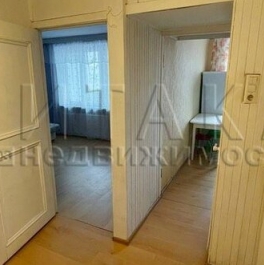 Продажа 1-комн квартиры на вторичном рынке Художников пр-кт,  д. 4 к1