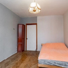 Продажа 2-комн квартиры на вторичном рынке ул Ленсовета,  д. 17