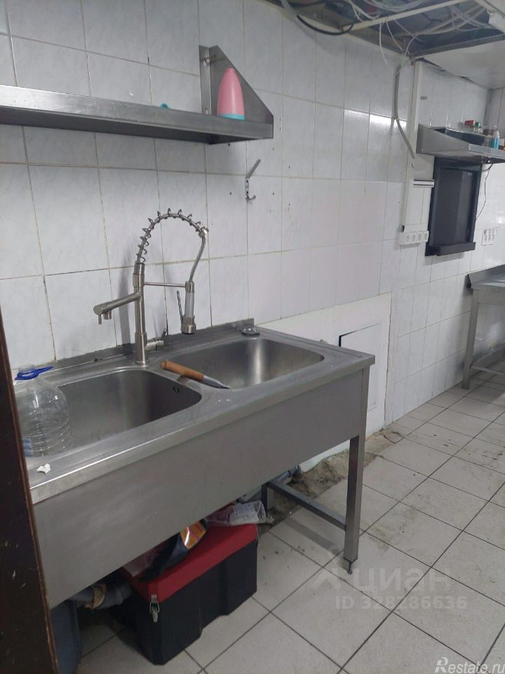 Аренда торгового помещения ул Садовая-Черногрязская,  д. 3Б,  к. 1