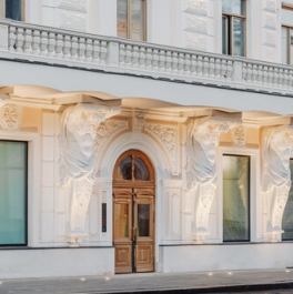 Продажа 4-комн квартиры на вторичном рынке улица Солянка,  д. 7 с1