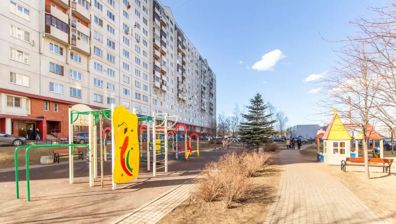 Продажа 4-комн квартиры на вторичном рынке улица Савушкина, 115К4