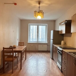 Продажа 3-комн квартиры на вторичном рынке ул Фёдора Абрамова,  д. 16,  к. 1