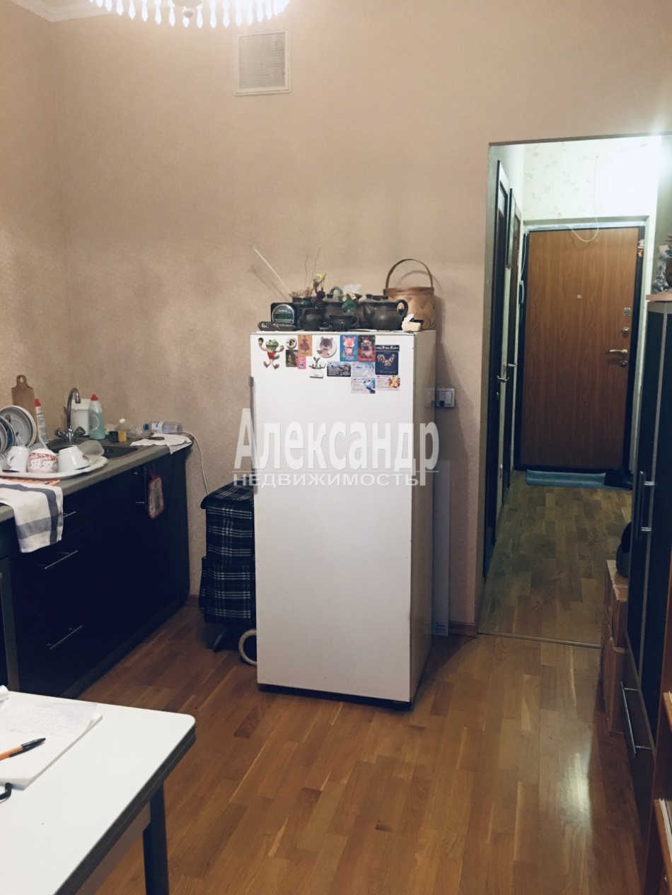 Продажа 1-комн квартиры на вторичном рынке Латышских Стрелков ул. ,  д. 15,  к. 2