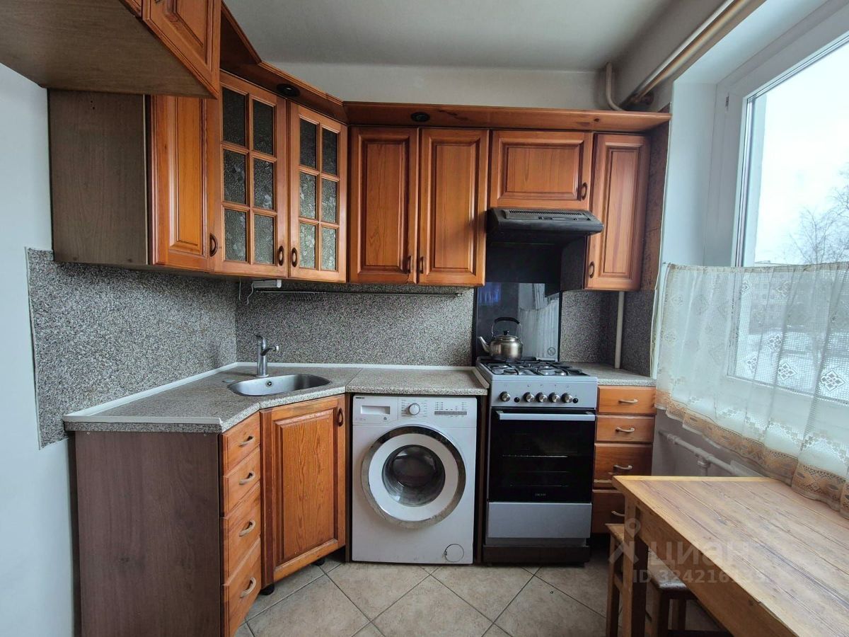 Продажа 4-комн квартиры на вторичном рынке Пулковское шоссе, 97