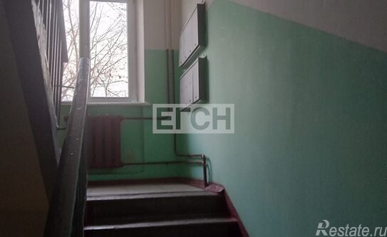 Продажа 2-комн квартиры на вторичном рынке Оренбургская улица,  д. 17